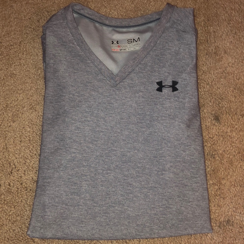 UNDER ARMOUR short sleeve